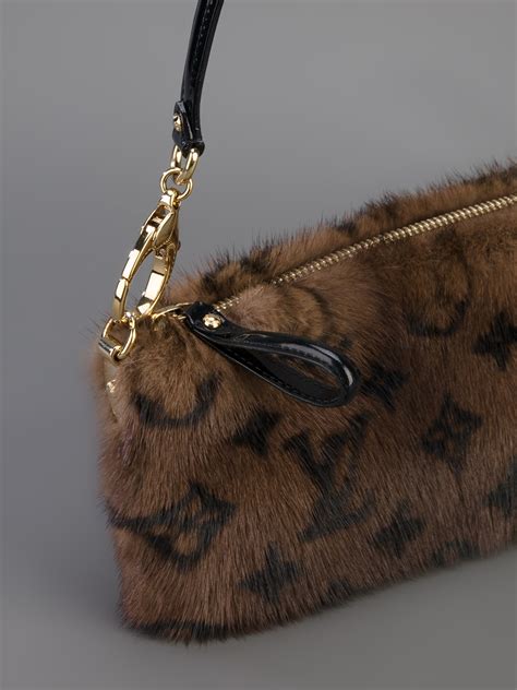 louis vuitton bumbag fur